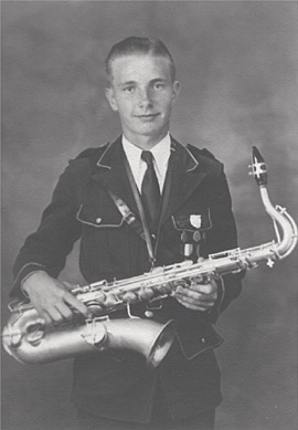 Guy with tenor saxophone