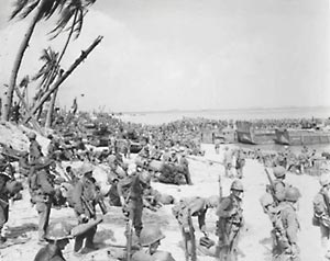 Marines on the beach at Empress Augusta Bay